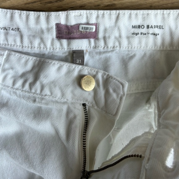 DL1961 Miro Barrel High Rise White Jeans. Size 31 - Picture 6 of 9